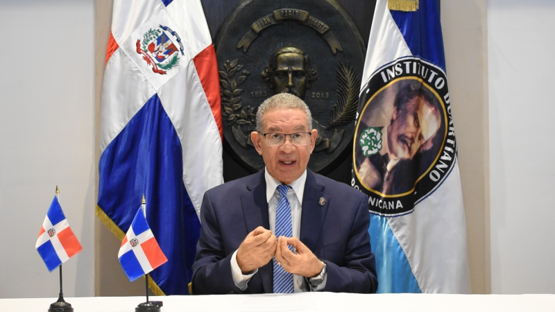 Instituto Duartiano deplora, que para adquirir una bandera dominicana, se deba pagar impuestos
