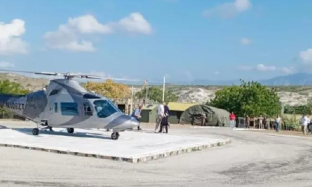 Más estadounidenses son evacuados desde Haití en helicóptero de EE.UU.