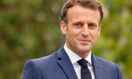 El presidente de Francia, Emmanuel Macron, impulsará una ley para permitir que pacientes con enfermedades incurables puedan “pedir que se les ayude a morir”