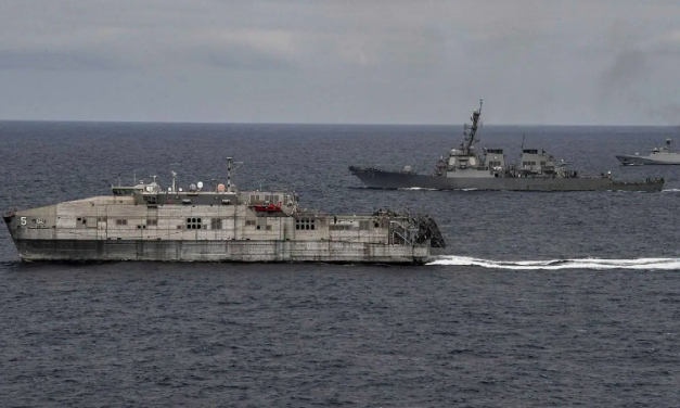 10.000 Soldados Marroquíes en maniobras militares cerca de Islas Canarias.