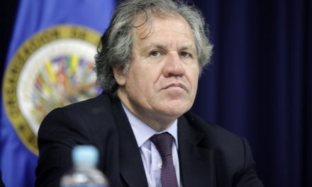 Luis Almagro dice que urge el ‘diálogo’ entre México y Ecuador; plantea una reunión de la OEA para abordar el asunto