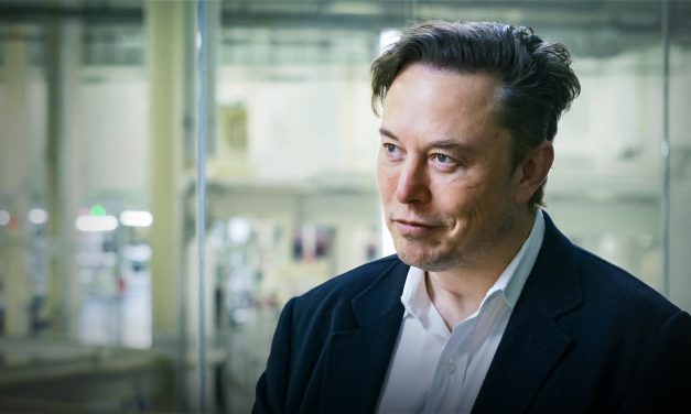 Elon Musk: Política migratoria de Biden, es una completa “locura”