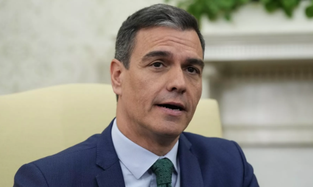 Ministro de la Diáspora israelí,  Amichai Chikli, define a Pedro Sánchez como «cero absoluto» tras su reacción al ataque de Irán.