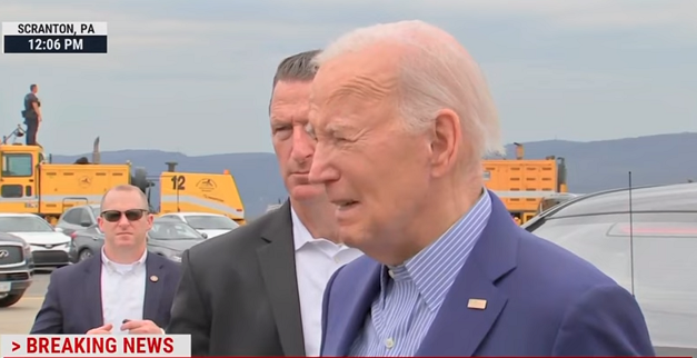 Joe Biden sugiere que su tío fue devorado por caníbales en Nueva Guinea.