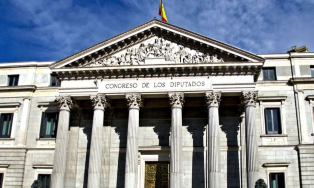 España camina hacia la regularización de medio millón de inmigrantes con amplio apoyo político