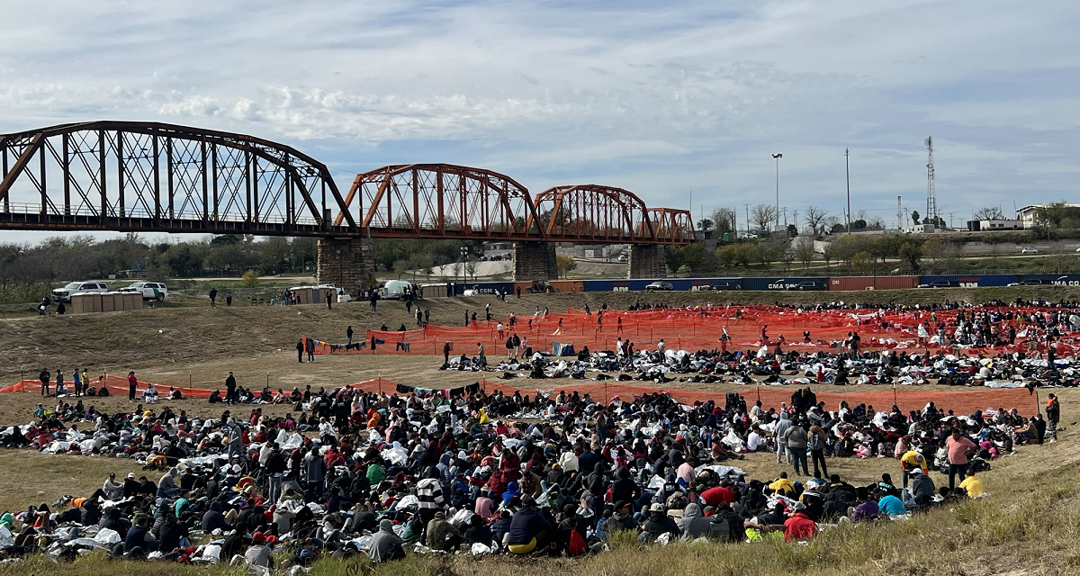Eagle Pass en Texas, EE.UU. está repleta de cadáveres de inmigrantes y las autoridades no saben qué hacer