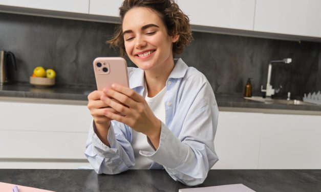 El sencillo truco de WhatsApp para descubrir si alguien tiene tu número agendado