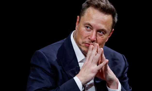 Elon Musk desafía al Tribunal Supremo de Brasil.