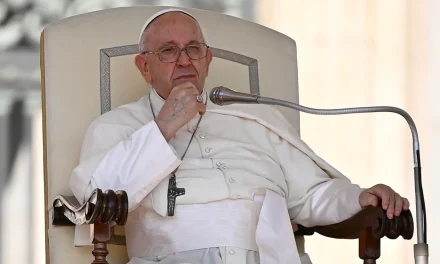 El Vaticano Condena la «Teoría de Género» como Extremadamente Peligrosa: Un Análisis del Reciente Documento Papal: Un Análisis del Reciente Documento Papal