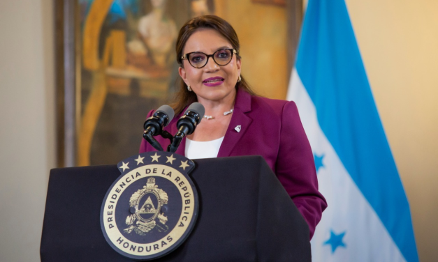 Presidenta de Honduras Xiomara Castro, dice que los mandatarios latinoamericanos debatirán posibles sanciones a Ecuador