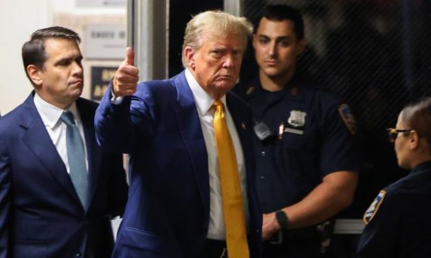 Trump, culpable de falsificar documentos para silenciar una aventura extramarital con una actriz porno