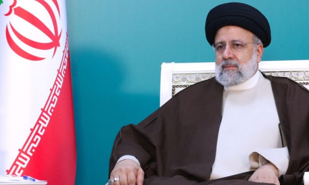 Helicóptero del presidente de Irán, Ebrahim Raisi, se estrella y “se teme por su vida”