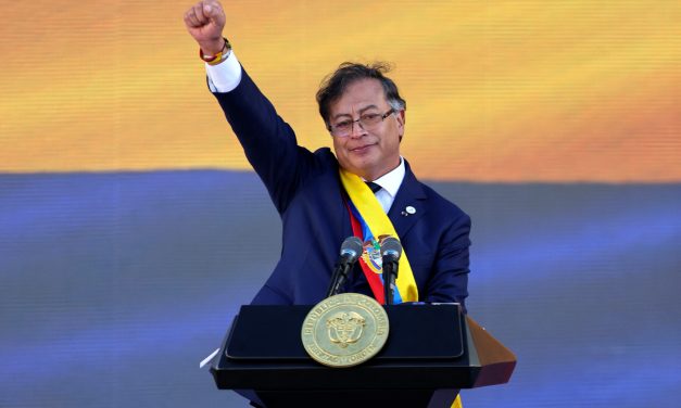 Gustavo Petro anuncia rompimiento de relaciones de Colombia con Israel