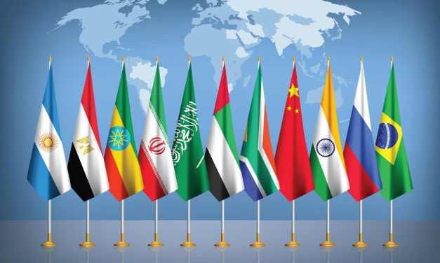 En caso de un colapso de dólar, el grupo de los Brics podría ofrecer su propia moneda