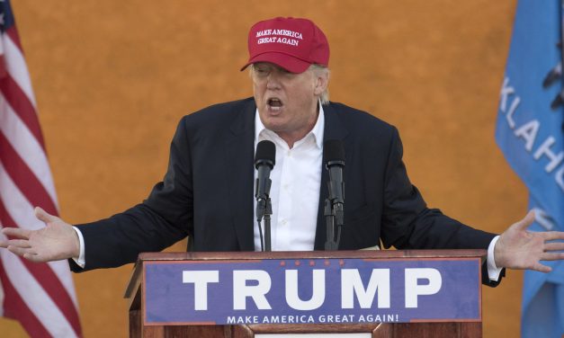EE.UU.: Trump promete bajar los impuestos en caso de ser reelegido.