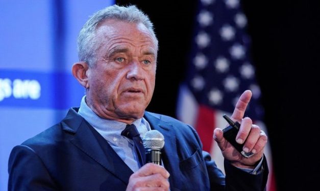 EE.UU: El Candidato presidencial Robert F. Kennedy Jr. tiene un «gusano muerto» en el cerebro.