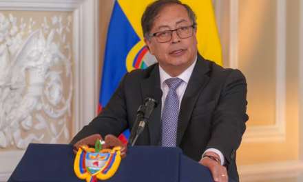 Colombia: Gustavo Petro denuncia el robo de un millón de municiones y otros materiales bélicos, del ejército colombiano, «probablemente» hacia Haití