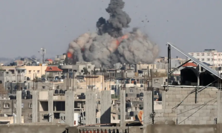 Israel bombardeó 50 objetivos de Hamas en Rafah, después de ordenar a los civiles que evacúen.
