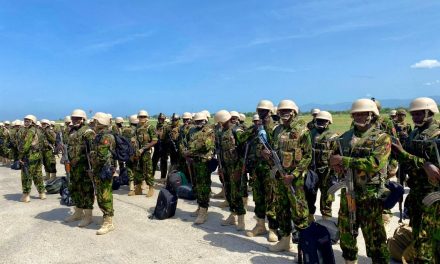 Contingente policial keniano llega a Haití