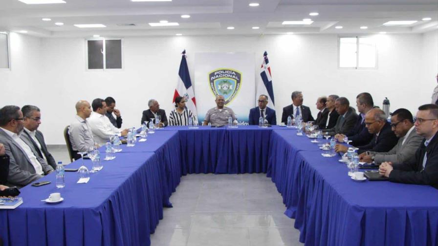 Policía Nacional y entidades financieras se reúnen y acuerdan reforzar la seguridad
