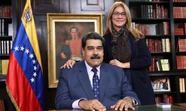 Entre los ofrecimientos que le hizo EE.UU a Maduro para que no se presentara a elecciones, se incluía una mansión en RD. para su esposa.