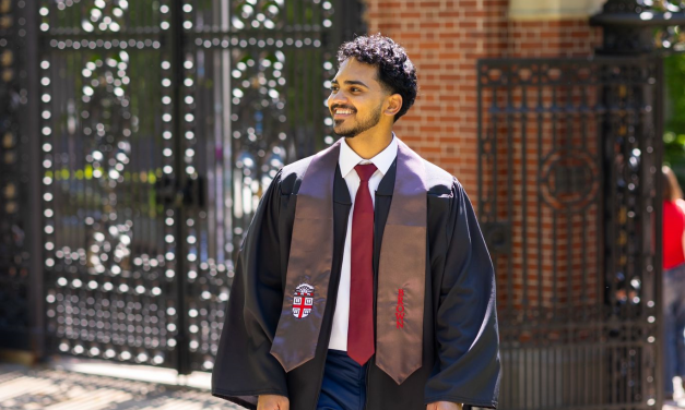 Jessiel Castillo Espinal, dominicano graduado destacado de Brown University