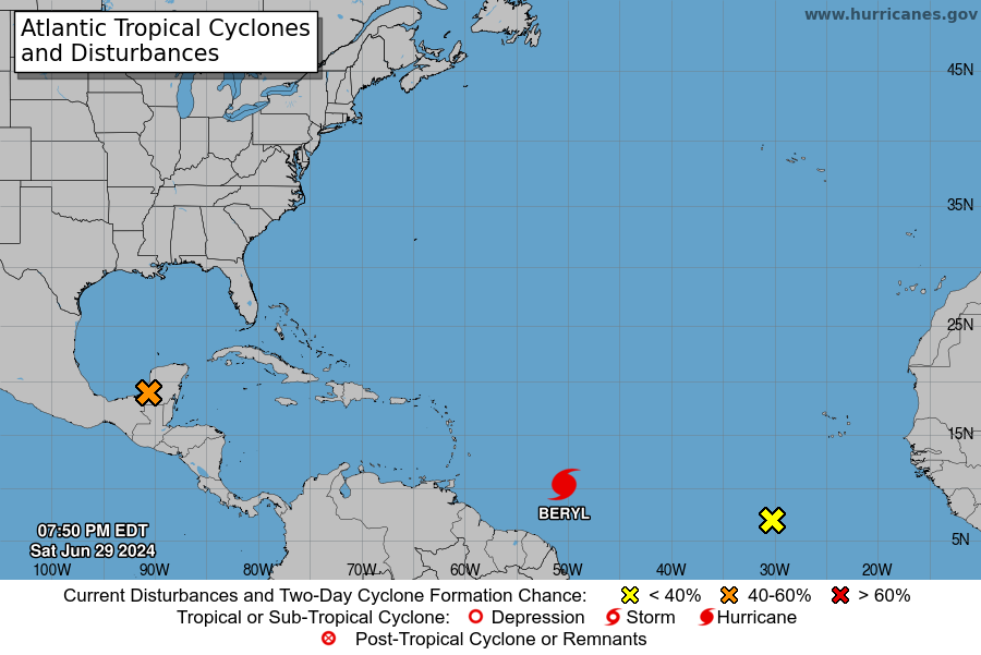 Beryl, ahora es un huracán categoría 1 sobre el Atlántico, continuarán los aguaceros en todo el territorio nacional.