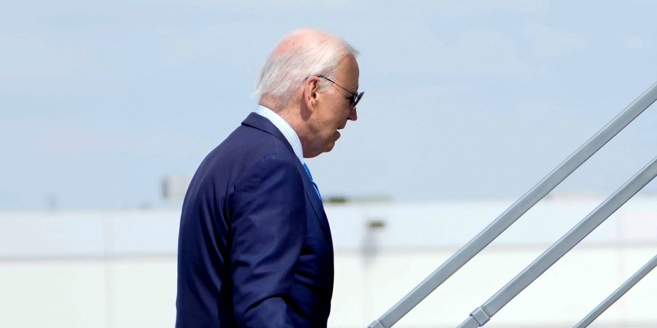 Biden: Lo mejor para Estados Unidos es “retirarse” y poner fin a la campaña