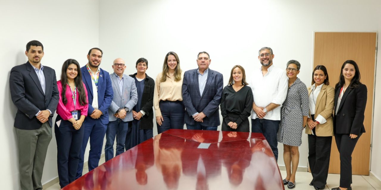 Medio Ambiente, Mitur y Cultura crean comité de ecoturismo para seguimiento a la ENEC-2030