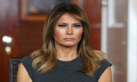 Melania Trump: Cuando vi cómo esa violenta bala alcanzó a mi marido, Donald, me di cuenta de que mi vida y la de Barron estaban al borde de un cambio devastador