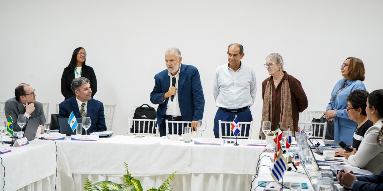 Medio Ambiente pondera celebración de reunión regional en República Dominicana sobre la protección de las ballenas