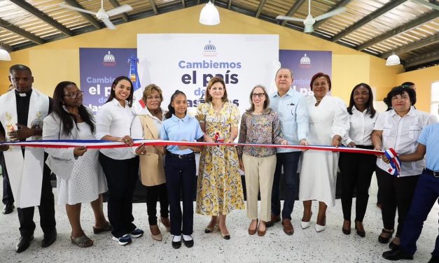 Vicepresidenta Raquel Peña inaugura escuela y Caipi en Santo Domingo Norte