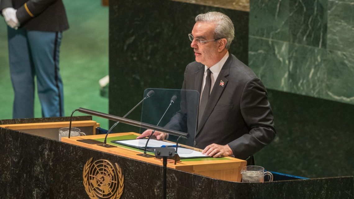 Presidente Abinader llega a RD tras participar en 79° periodo de sesiones de la Asamblea General de la ONU