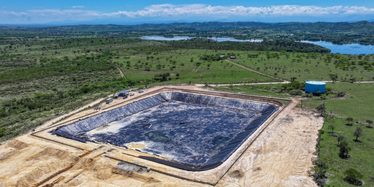 Indrhi construye canales laterales de la presa de Maguaca, en Montecristi