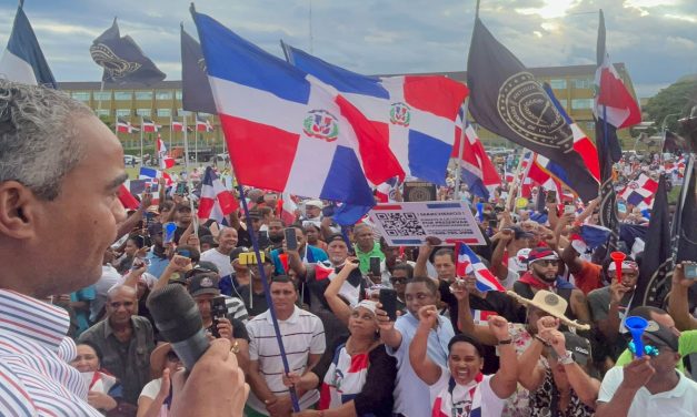 RDPorLoAlto alerta sobre campaña de descrédito contra grupos patrióticos en defensa de la República Dominicana.