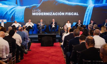 Presidente Luis Abinader presenta Proyecto de Ley de Modernización Fiscal, en LA Semanal