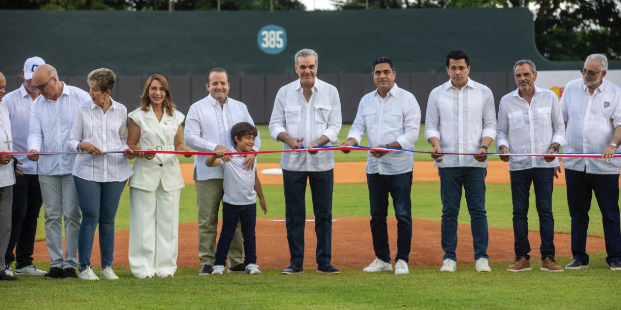 Presidente Abinader hace entrega de remozado Estadio José Briceño de Puerto Plata