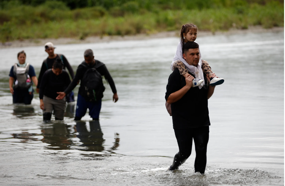 Cae un 40 % el ingreso de migrantes irregulares a Panamá a través de la selva del Darién