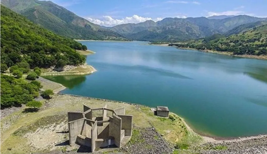 48.32% del territorio no protegido de la cuenca de la presa de Sabaneta, comprometido por concesiones mineras.