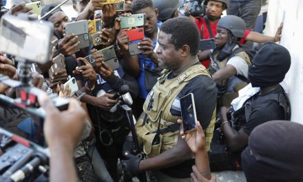 Presidente Abinader declara a las bandas criminales haitianas como organizaciones terroristas y ordena la activación del Consejo Nacional Antiterrorista y la Dirección Nacional Antiterrorista