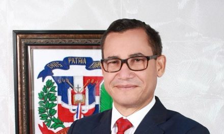 Eddy Olivares es designado nuevo ministro de Trabajo