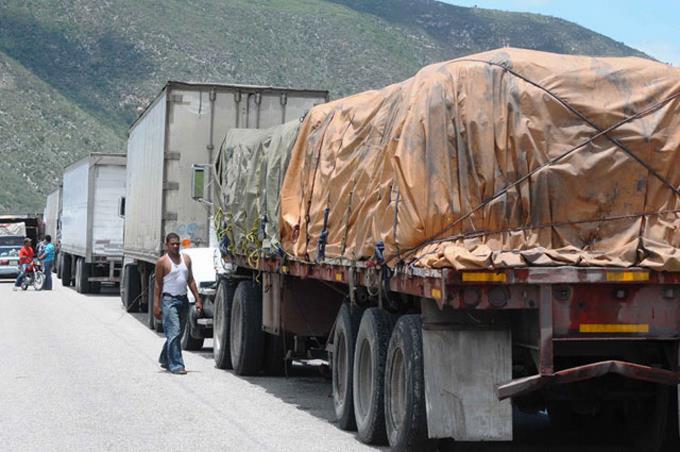 Haití suspende importaciones por tierra vía RD