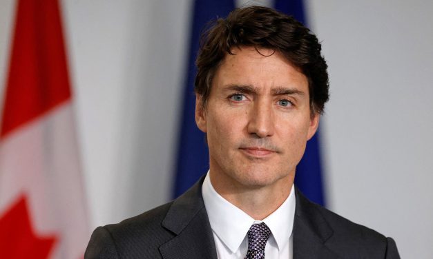 El primer ministro Trudeau dice que Canadá aplicará aranceles de represalia a productos estadounidenses el martes