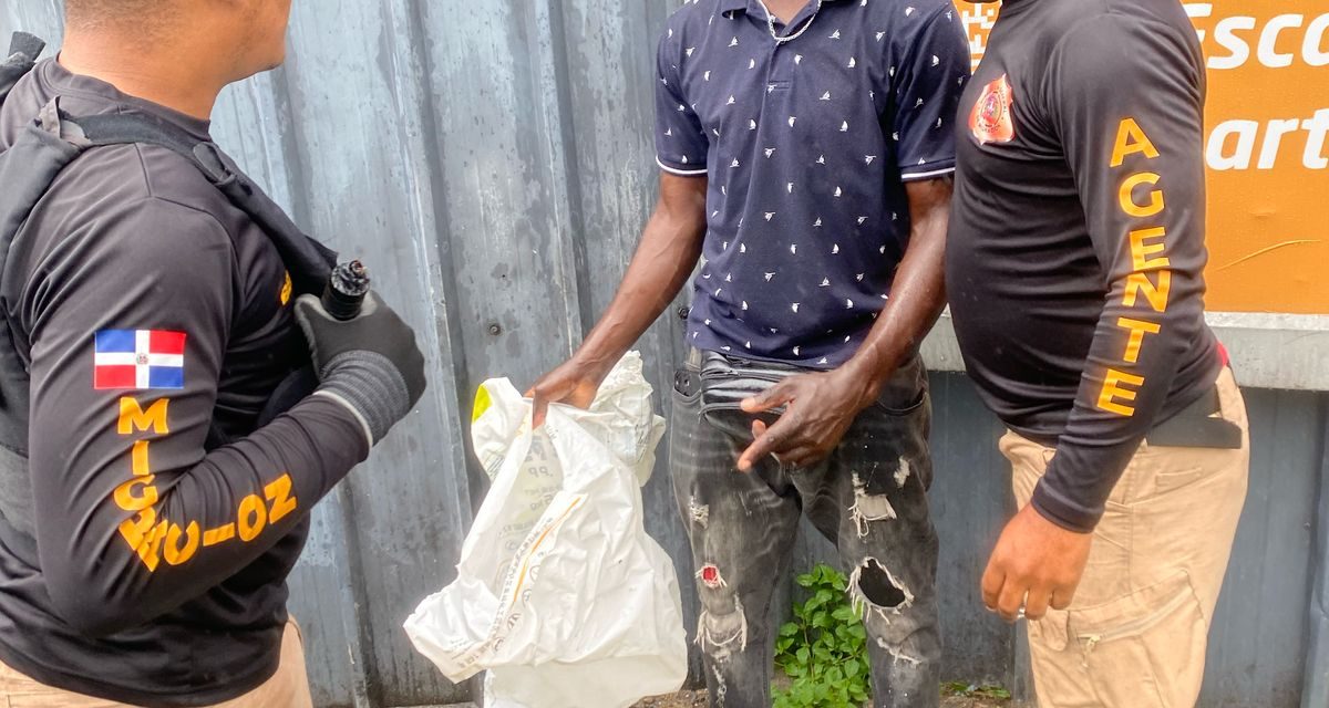 Dirección General de Migración detiene a 1,129 y deporta otros 838 haitianos en condición migratoria irregular