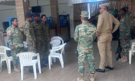 Lee Ballester supervisa la base operaciones de Friusa;continúan las detenciones y deportaciones de ilegales