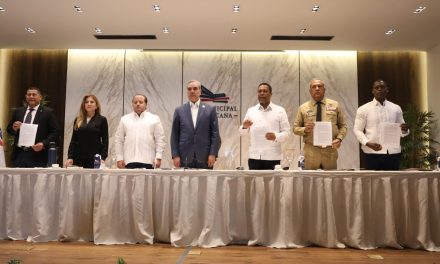 Dirección General de Migración, Liga Municipal Dominicana, Fedomu y Fedodim firman acuerdo de apoyo a medidas del Gobierno para combatir inmigración ilegal y fortalecer soberanía nacional