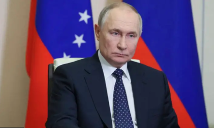 Tras los intensos bombardeos rusos durante el Viernes Santo, Putin ordenó un cese el fuego en Ucrania por las Pascuas