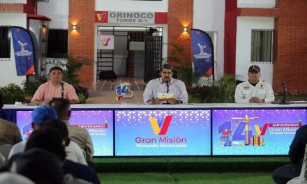 Venezuela: Maduro anuncia aumento de pensiones a 50 dólares americanos, unos 4,336.89 Bolívares