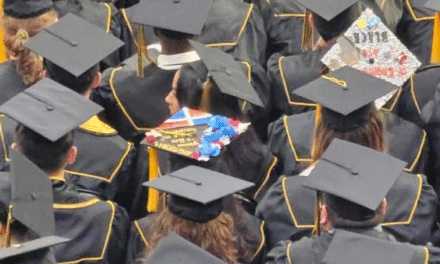 Dominicana de 22 años se gradúa con honores en Ingeniería Mecánica en Estados Unidos