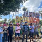 Ciudadanía forma cadena humana en defensa del Jardín Botánico Nacional